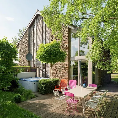 Cozy With Bubble Bath, Sauna And Hammam, Cleaning Included Vakantiehuis